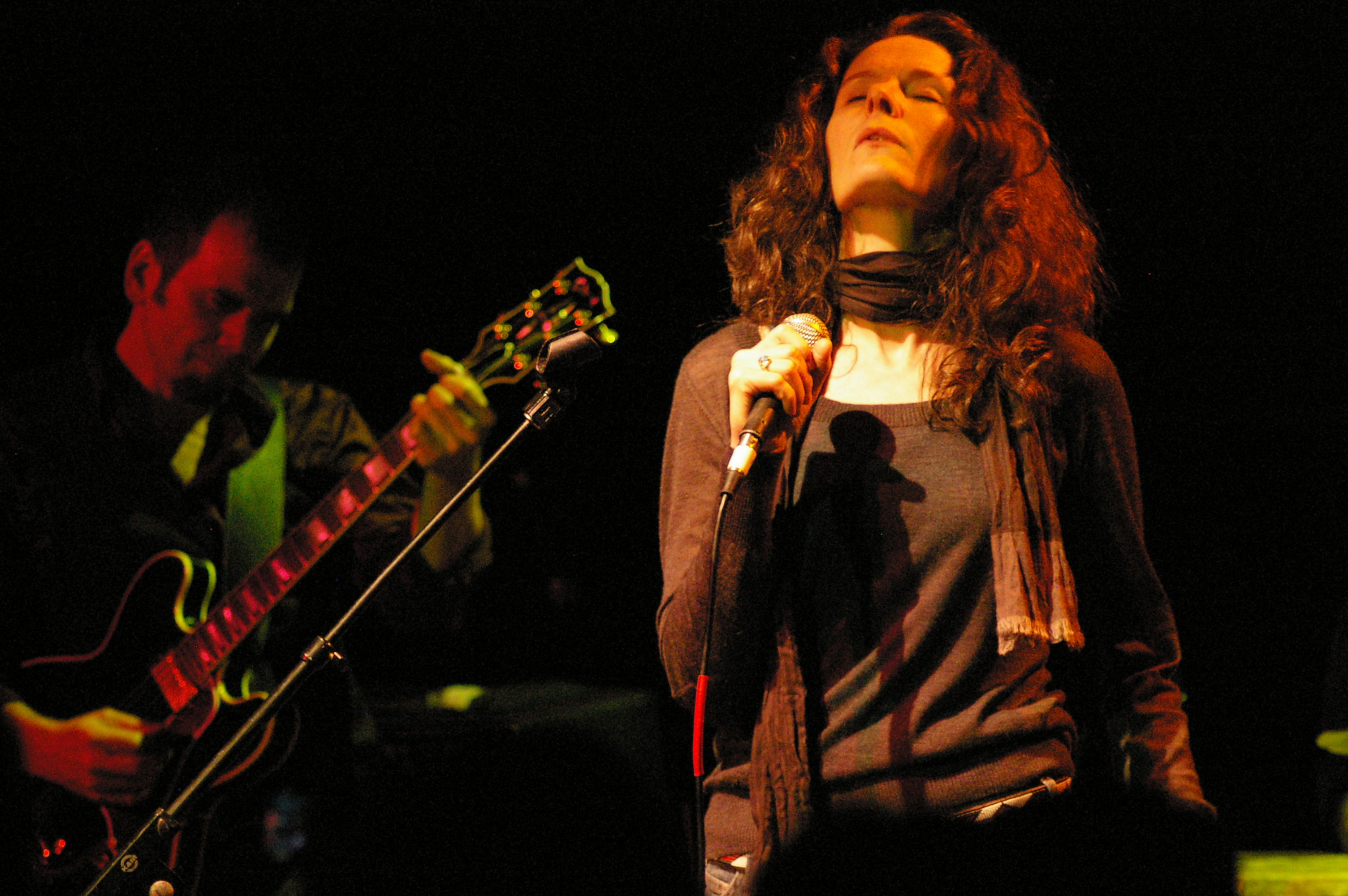 EdieBrickellAndHeavyMakeup2011-11-19TheKesslerTheaterDallasTX (11).jpg